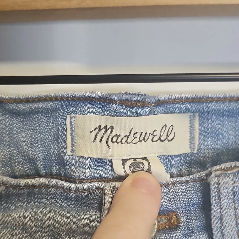 Madewell High-Rise Skinny Jeans Light Wash Button Fly Distressed 29 Waist - Picture 5 of 11